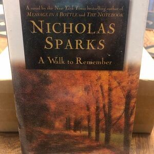 📚 2 for $10 📚 
A Walk to Remember by Nicholas Sparks